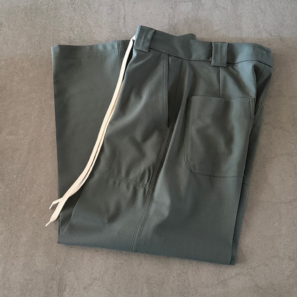 Banana Republic High-rise Wide-leg Italian Wool pants - Picture 2 of 9